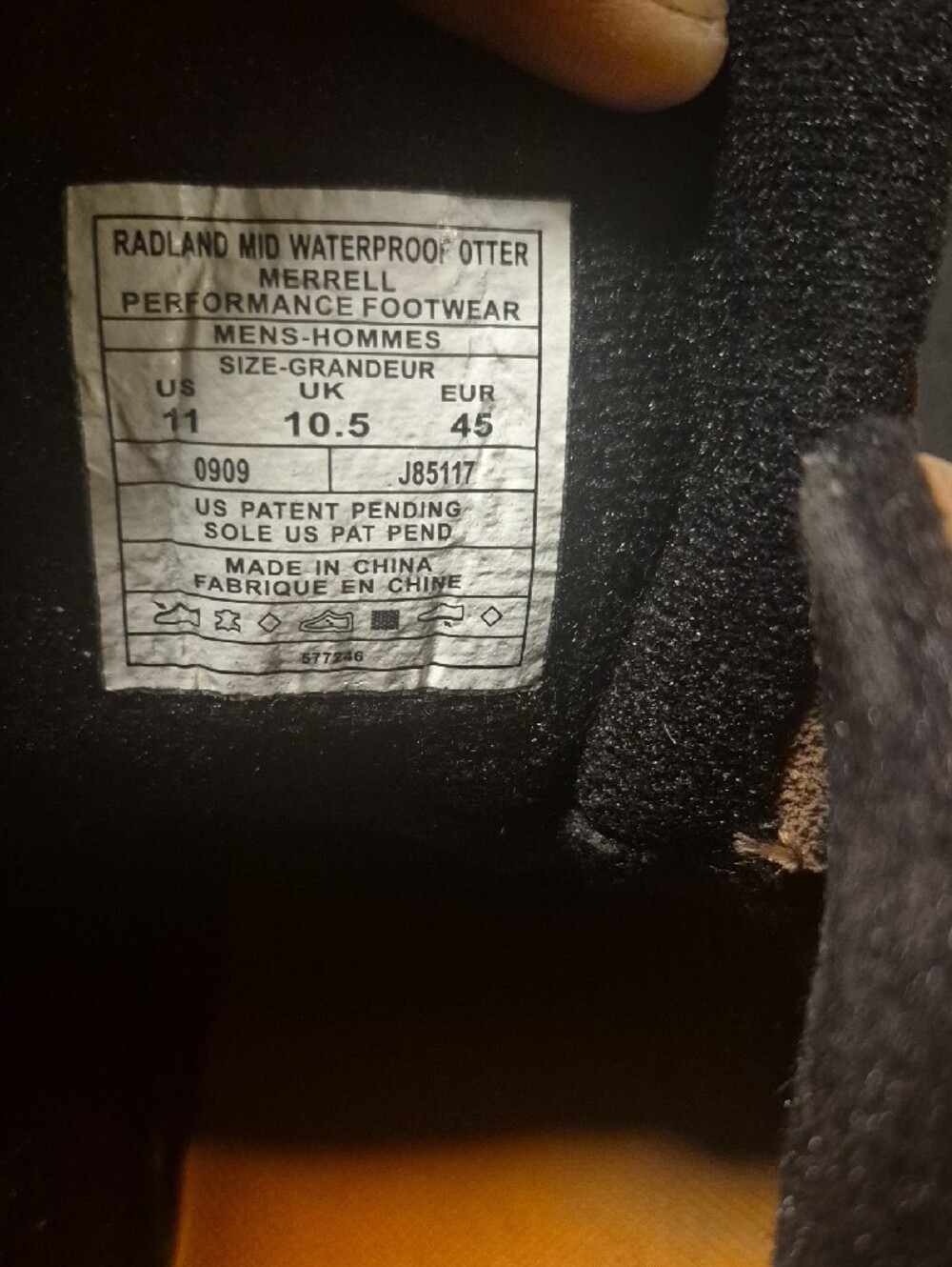 Merrell Men's Tan and Black Waterproof Hiking Boots - Picture 9 of 9